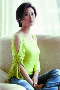 婉約古典女人味 秋季巧克力妝容晝夜有別