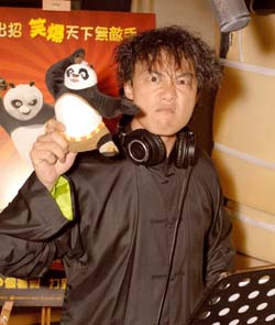成龍與兒子為《熊貓》配音