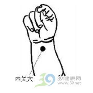 寶寶中暑急救招掐三穴