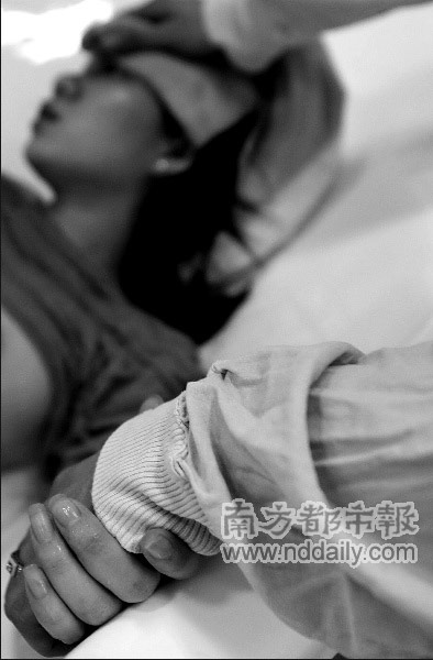 組圖：記者直擊水中分娩