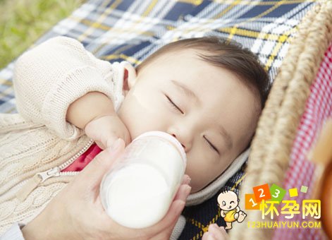 新生兒每日必需的7種營養