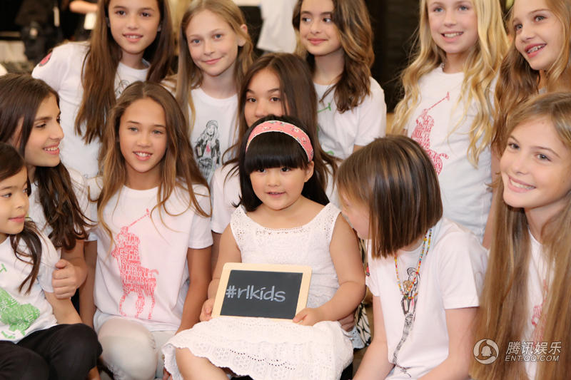 王詩齡國際T臺秀：Angela首登國際T臺 李湘激動落淚