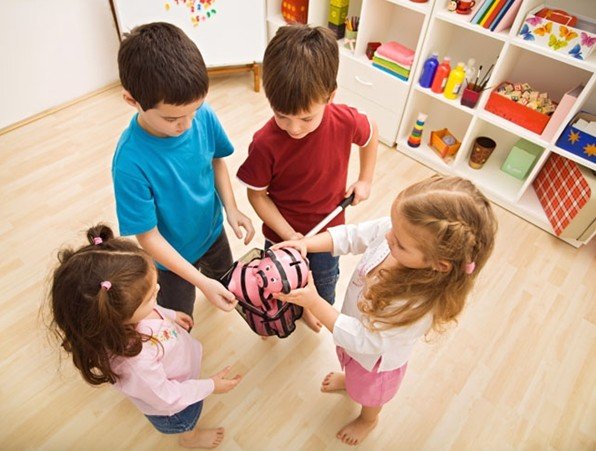 適合12個(gè)月寶寶的親子游戲