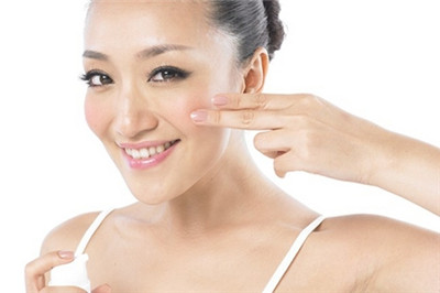 產(chǎn)后多久能用護(hù)膚品