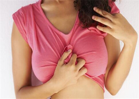 臨產乳房會脹痛嗎 寶媽乳房要護好