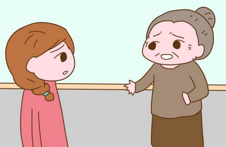 兒子餓了提前吃了一口饃，公公居然氣得砸了飯桌......