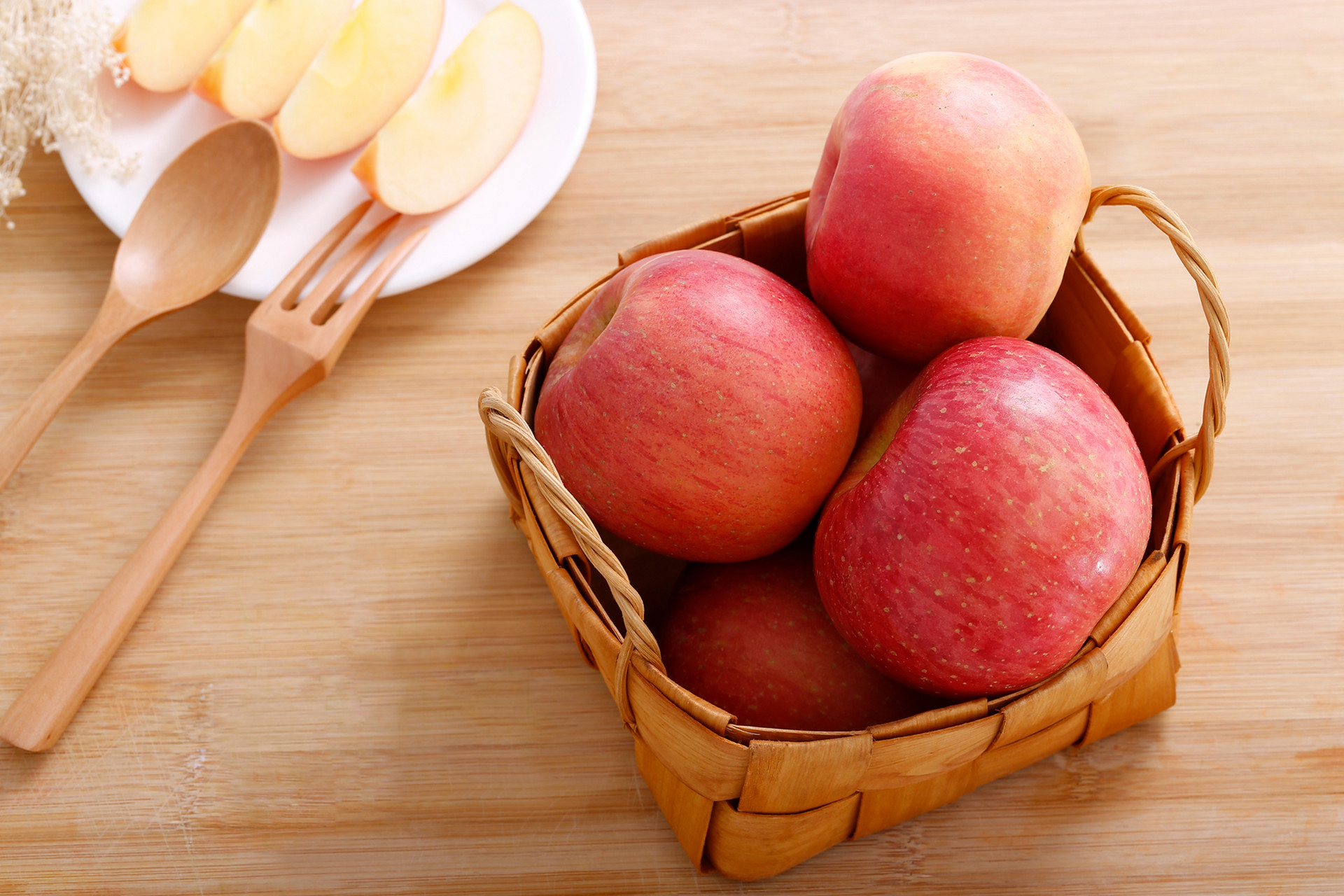 坐月子吃水果要加熱嗎