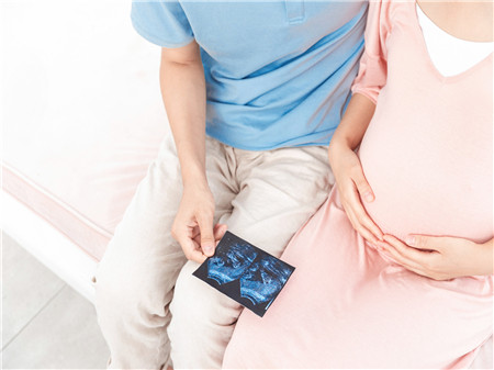 胎兒入盆分泌物增多還要多久會生