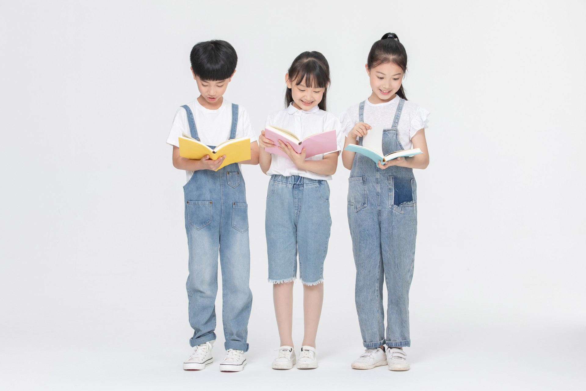 讀書(shū)的快樂(lè)600字作文六年級(jí)