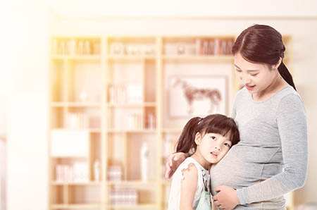 孕婦肚臍連著胎兒哪里