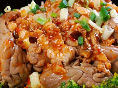 豬腦膽固醇含量高嗎