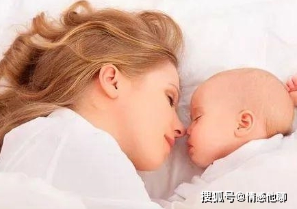 寶寶和媽媽要不要一塊睡？孩子多大可以獨立睡